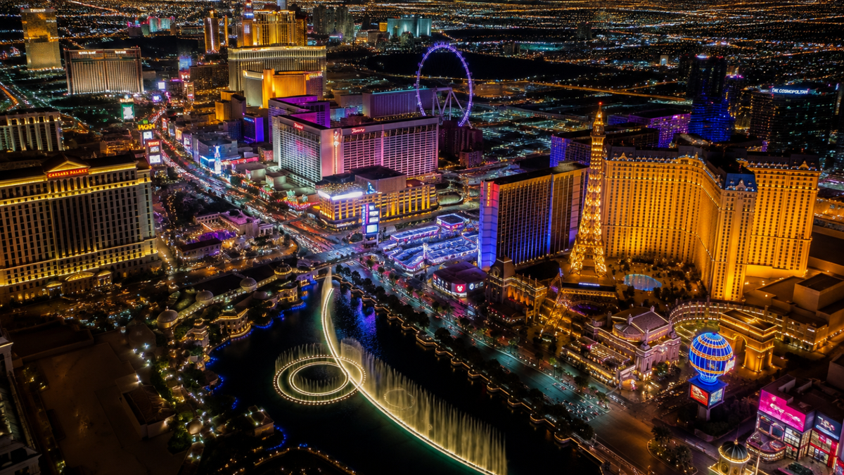 Dallas, TX (DFW) to Las Vegas, NV (LAS)